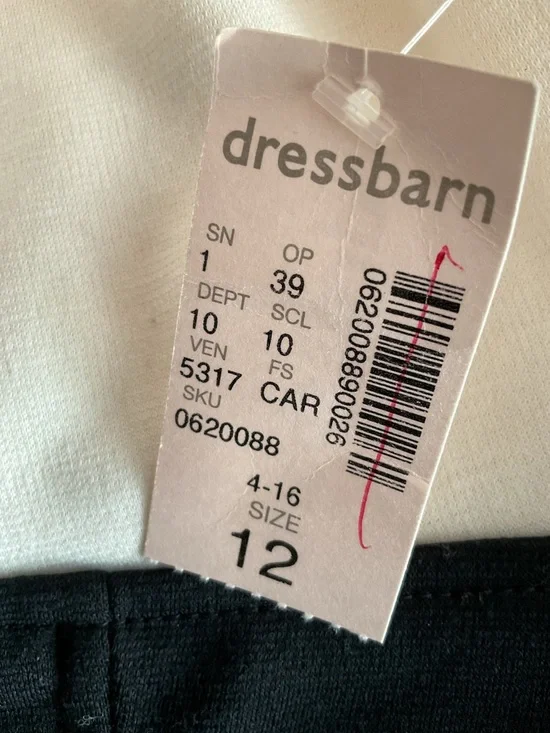 Dressbarn Two-Tone  Dress - Picture 6 of 8